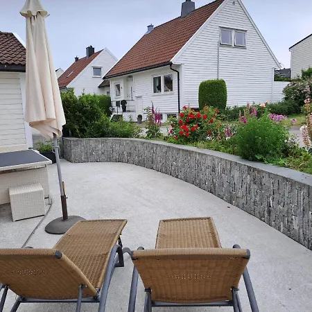 Tryms Vei 20a - Stor *