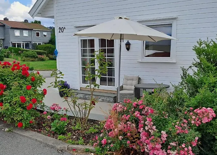 Tryms Vei 20a - Stor Apartman Kristiansand